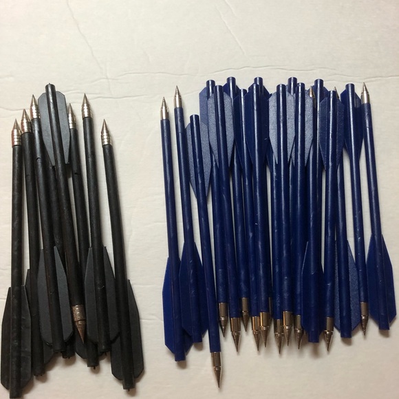 GREAT BARGAIN. Large lot of hunting supplies. Some new. Some excellent cond. - Picture 17 of 17